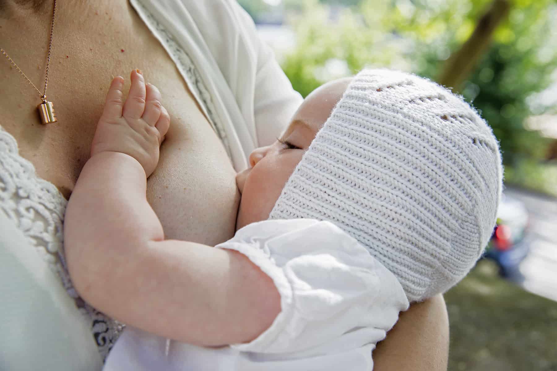 Ból gardła podczas karmienia piersią